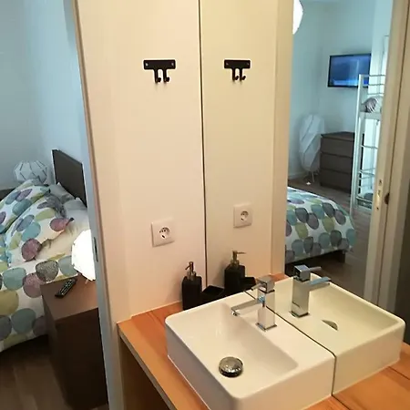 White Rock Surf Homestay Ericeira