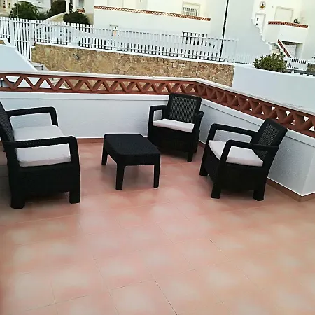 White Rock Surf Homestay