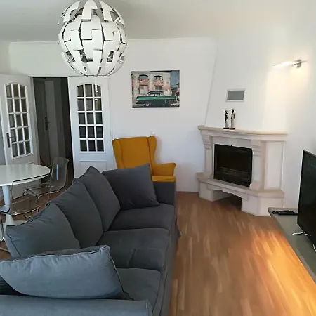 White Rock Surf Homestay